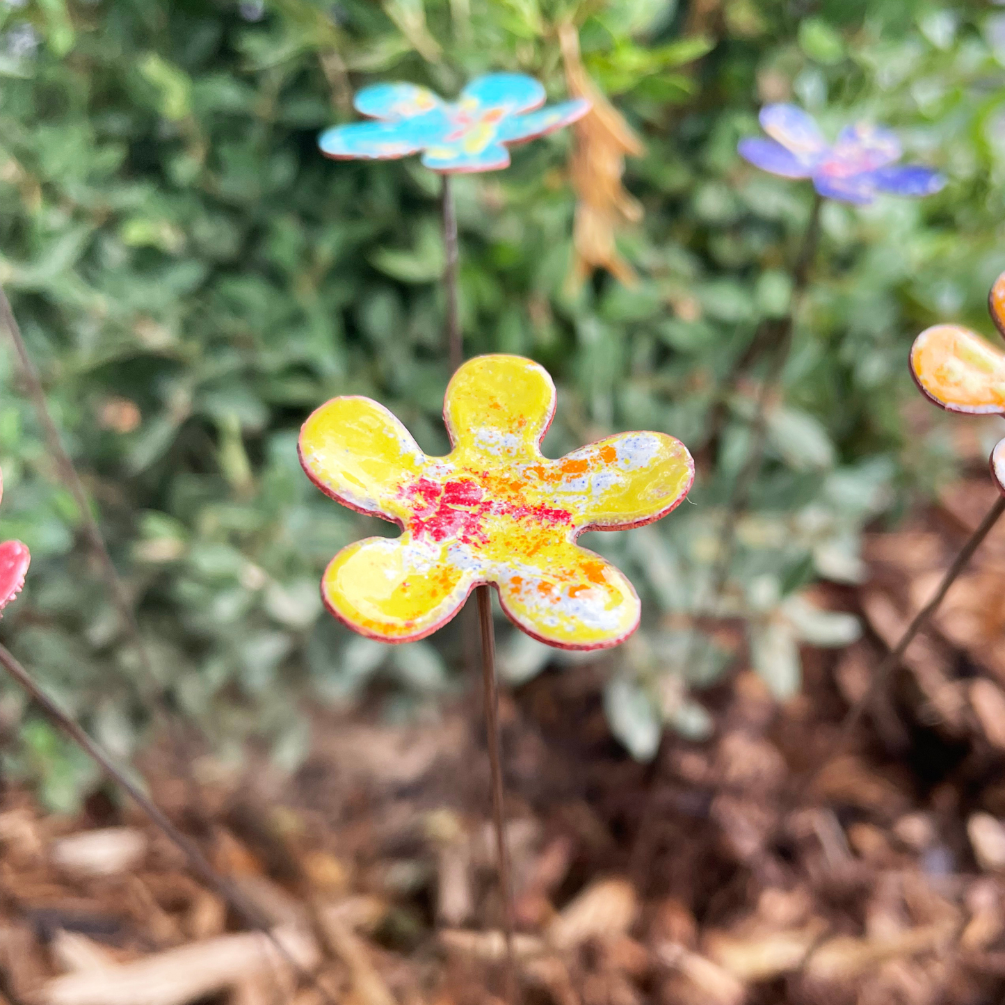 Small Copper Enamel Flower - gonepottynz
