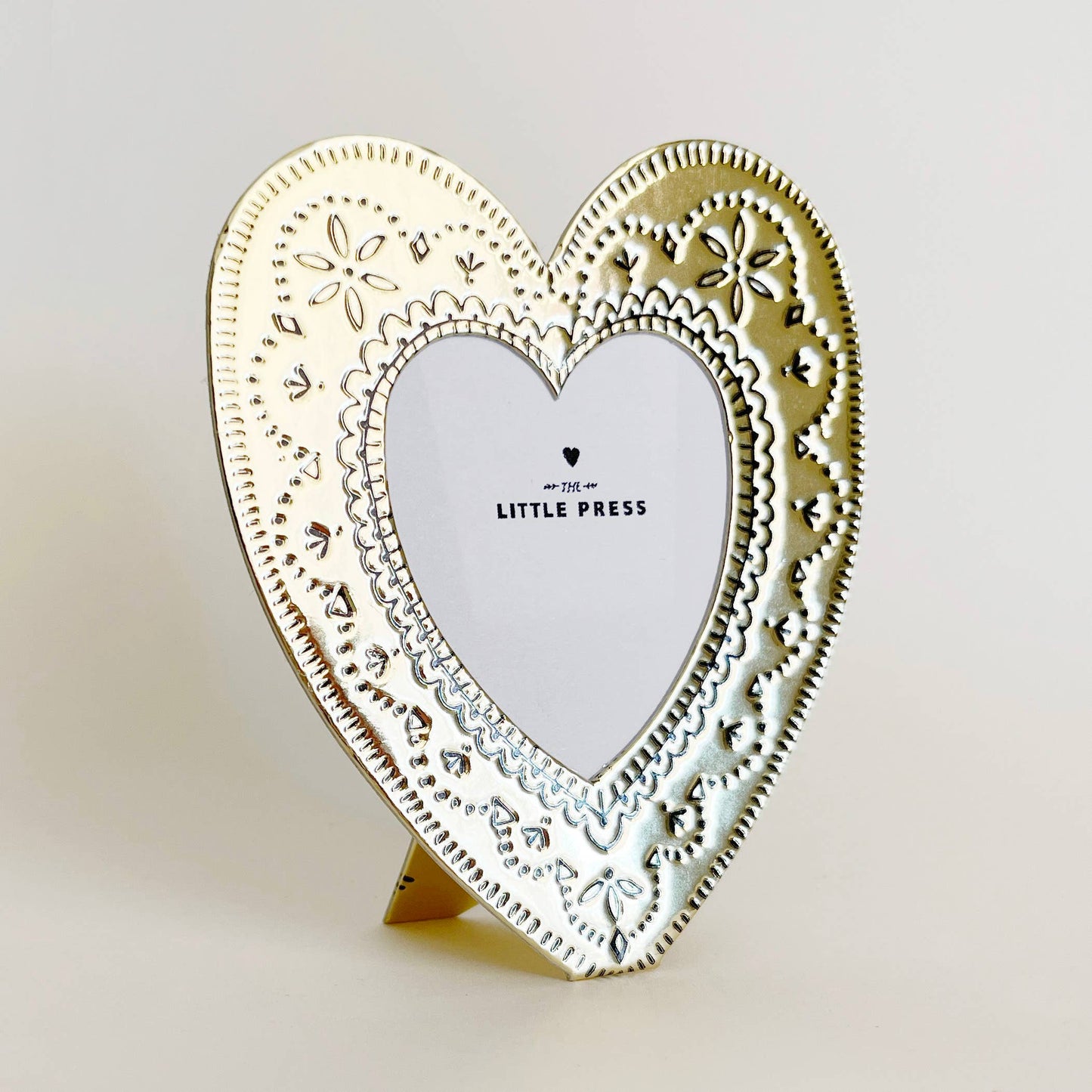 Faux Tin ~ Heart travel/desk frame ~ gold - gonepottynz