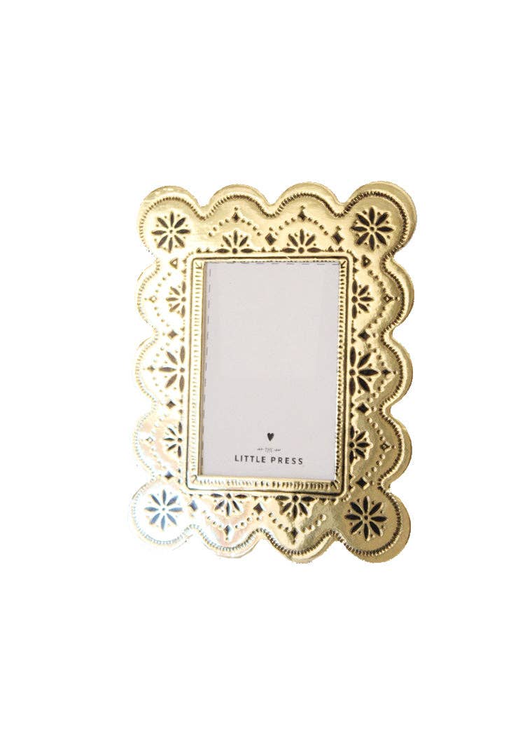 Faux Tin ~  Biscuit Frame - gonepottynz