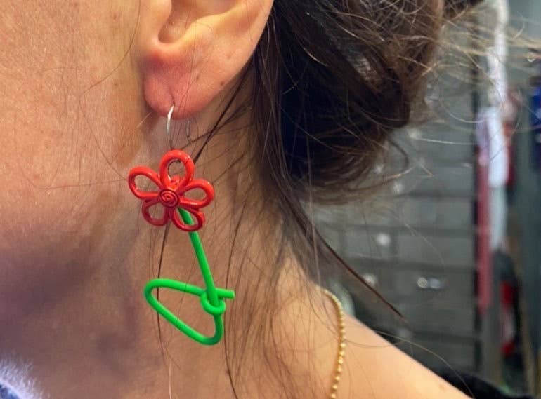 Flower earrings - gonepottynz