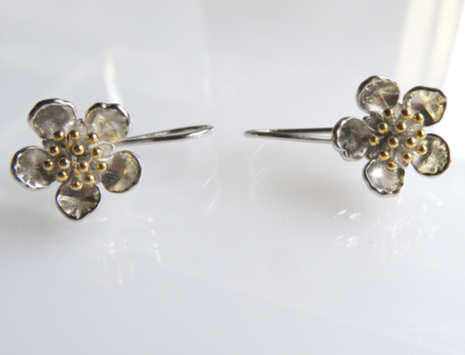 Manuka Flowers sterling silver drop earrings