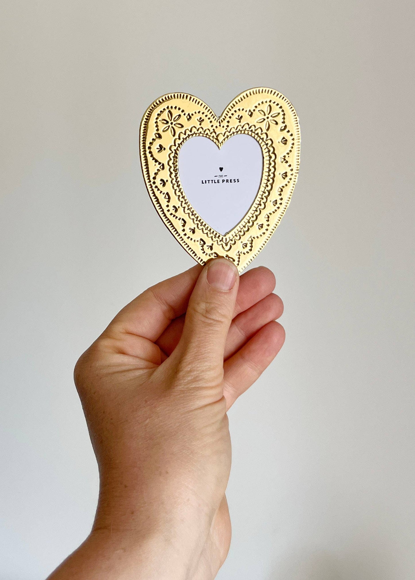 Faux Tin ~ Heart travel/desk frame ~ gold - gonepottynz