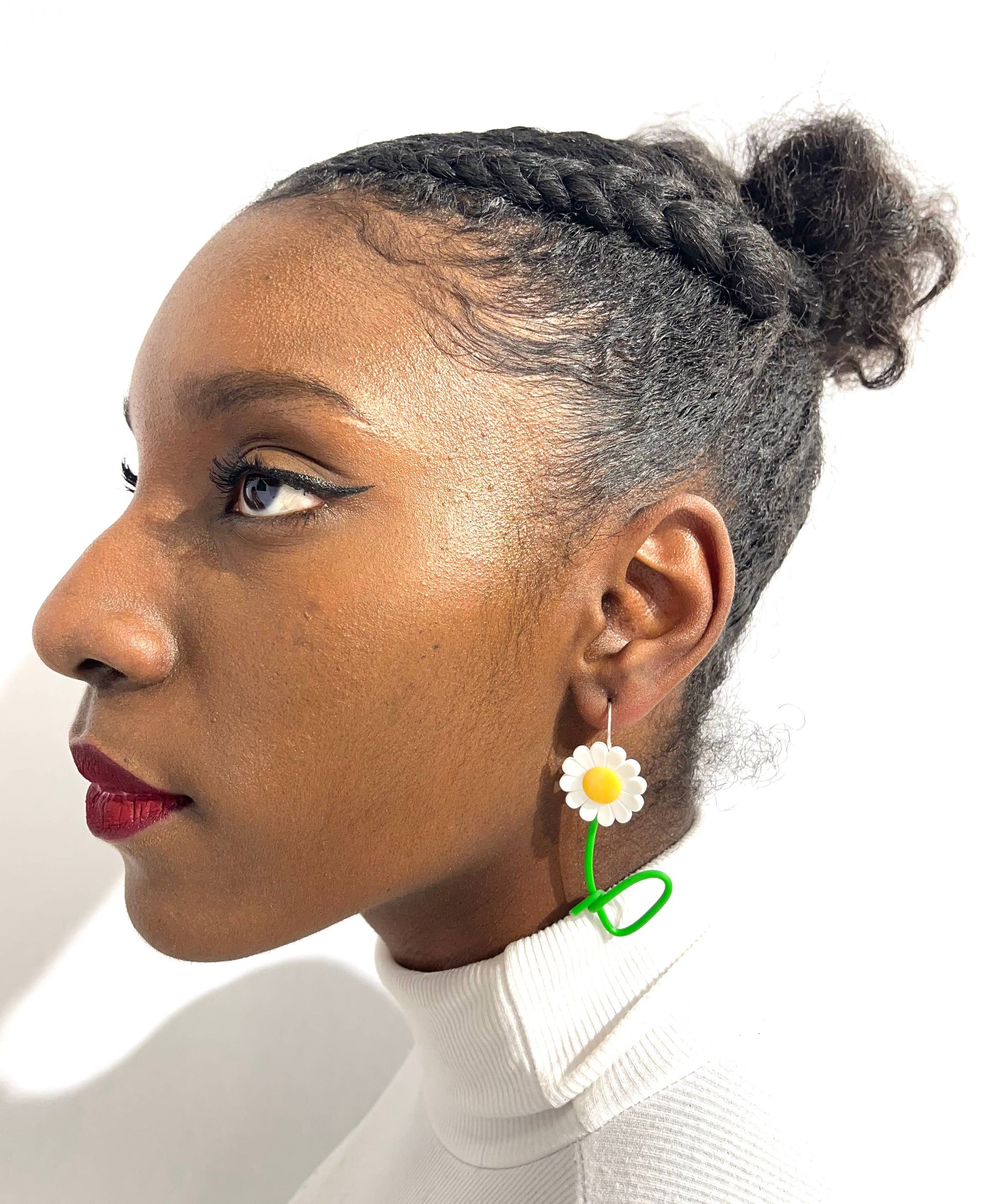 Flower earrings - gonepottynz
